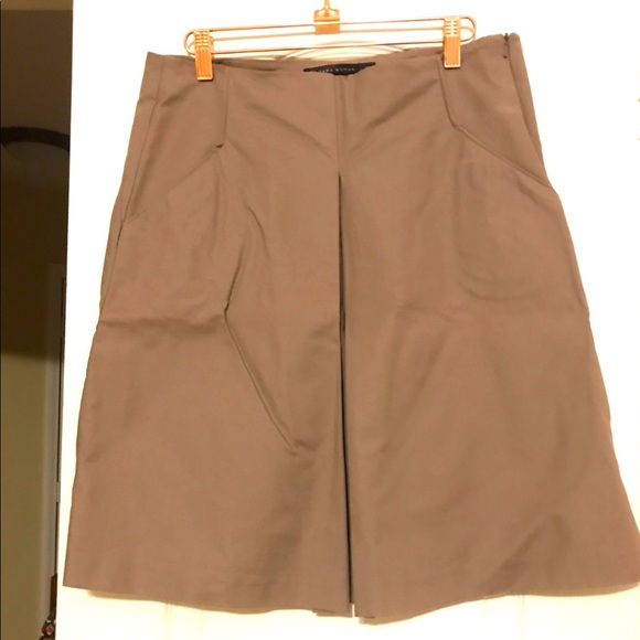Skirt - Picture 1 of 4